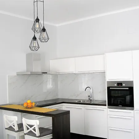 Neverin Apartman *