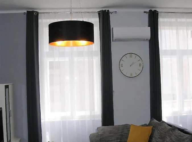 Neverin شقة غييكا